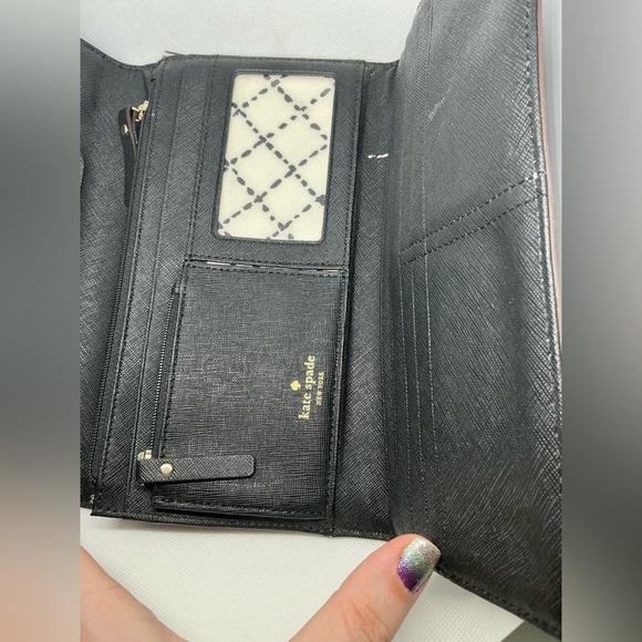 Kate Spade Black and Gold Wallet Organizer with Sleek Design - Picture 3 of 5